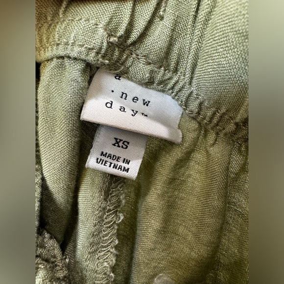 Women’s a new day linen crop pants size xs - Picture 3 of 4